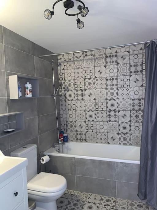 Maison Familiale Centre Dijon Villa Kültér fotó